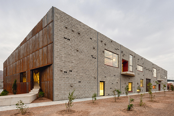 رتبه سوم: بخش فرآیند کارخانه‌ شمیم پلیمر، اشتهارد، دفتر داوود بروجنی، داوود بروجنی